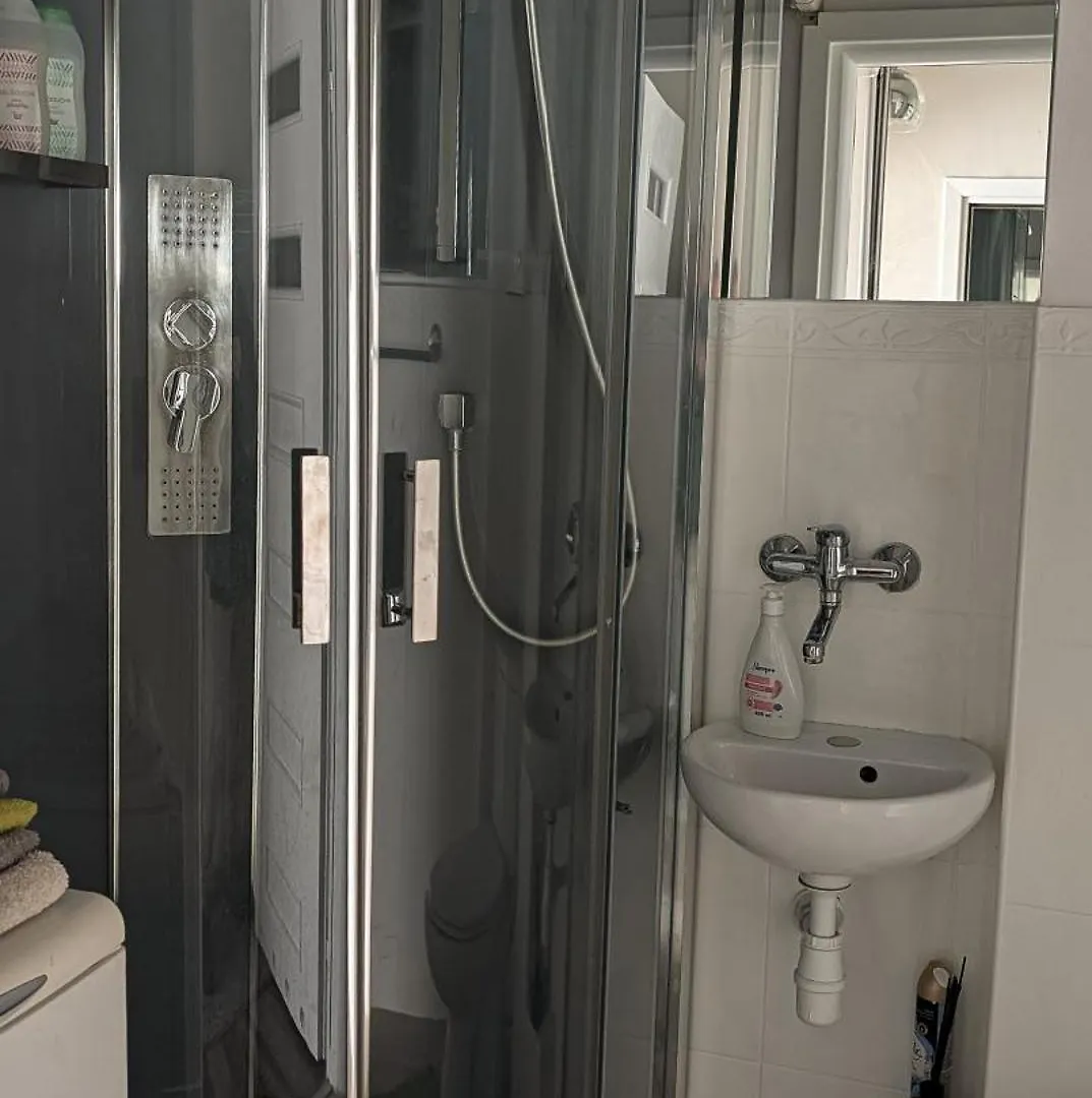 Appartement Velvet Trojdena à Varsovie